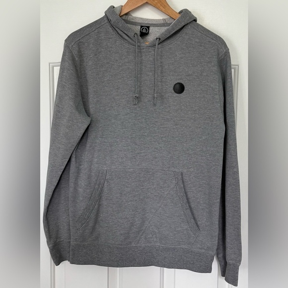 Volcom Gray Pullover Hoodie Men’s Medium – Logo Patch, Kangaroo Pocket - Picture 1 of 13